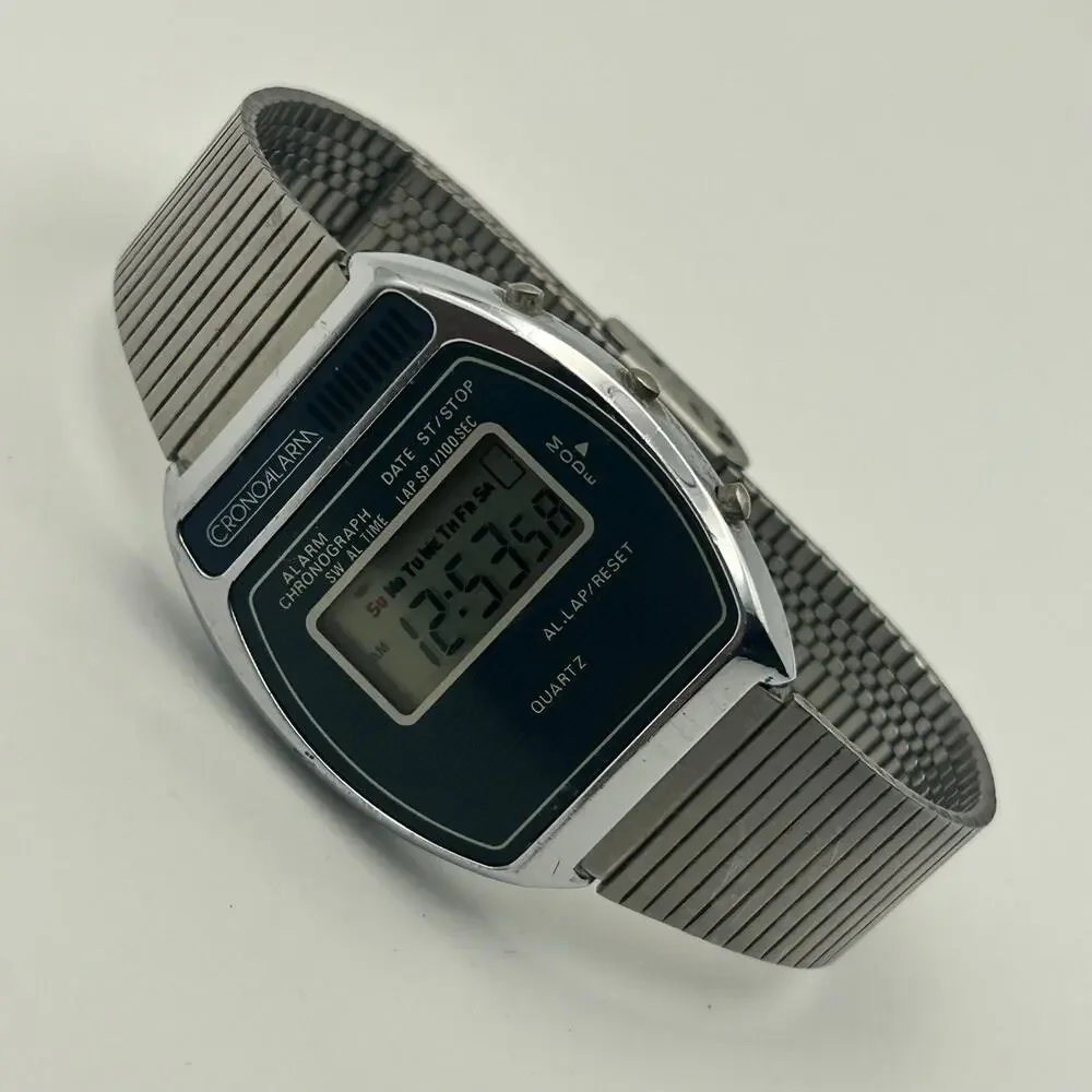 Vintage 1980s Crono Alarm Silver Tone St. Steel Digital Quartz Watch